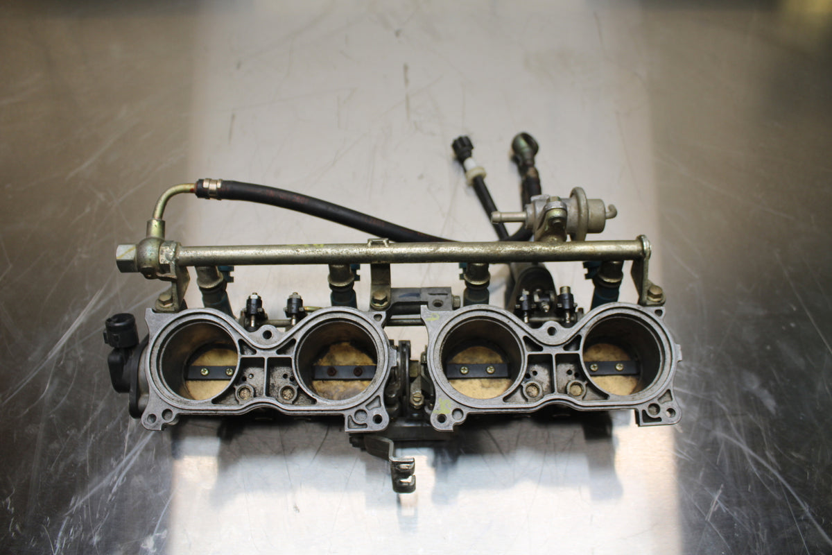 02-03 HONDA CBR900RR 954 MAIN FUEL INJECTORS / THROTTLE BODIES BB497