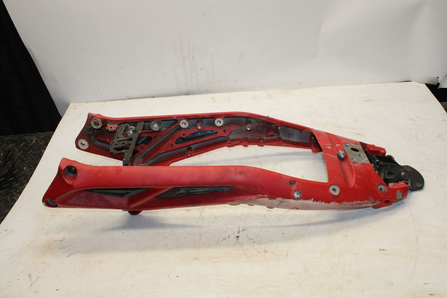 07-16 TRIUMPH STREET TRIPLE REAR BACK TAIL SUBFRAME SUB FRAME BB356