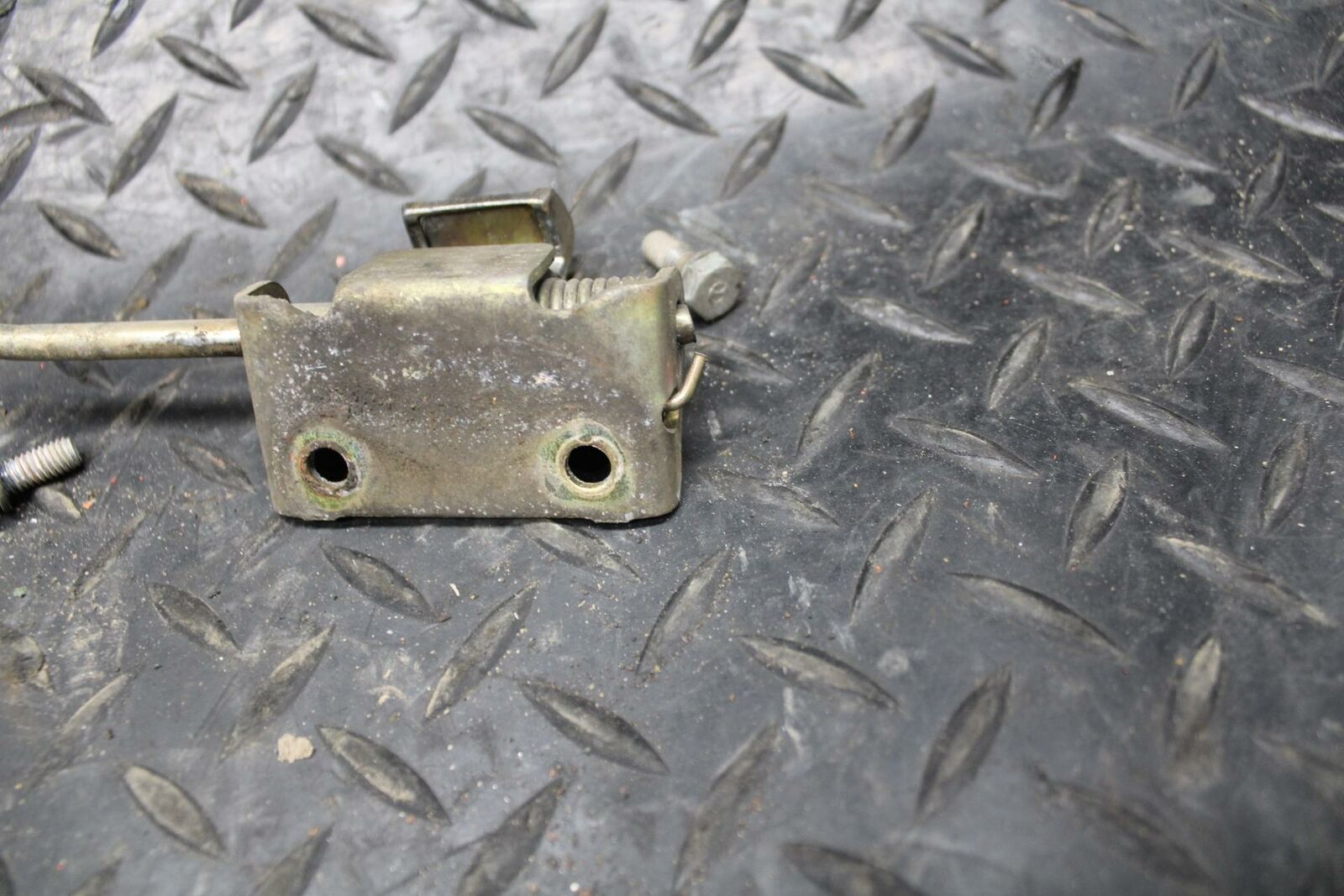 77 HONDA CT 70 TRAIL   SEAT PAD LATCH BB234
