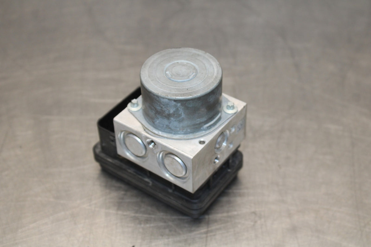 12-16 KAWASAKI NINJA 650 EX650F ABS ABS PUMP UNIT MODULE BB860