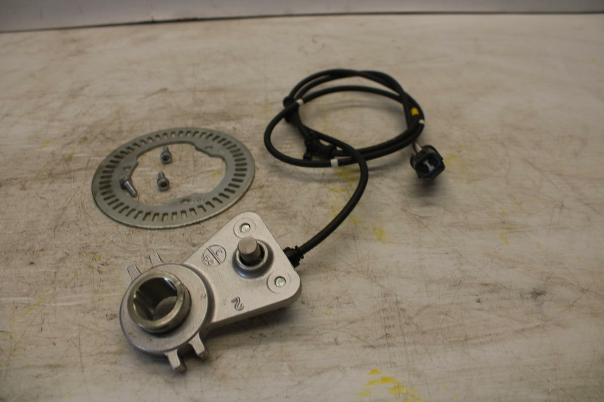 07-12 SUZUKI BANDIT 650F FRONT WHEEL ABS BRAKE RING SENSOR BB280