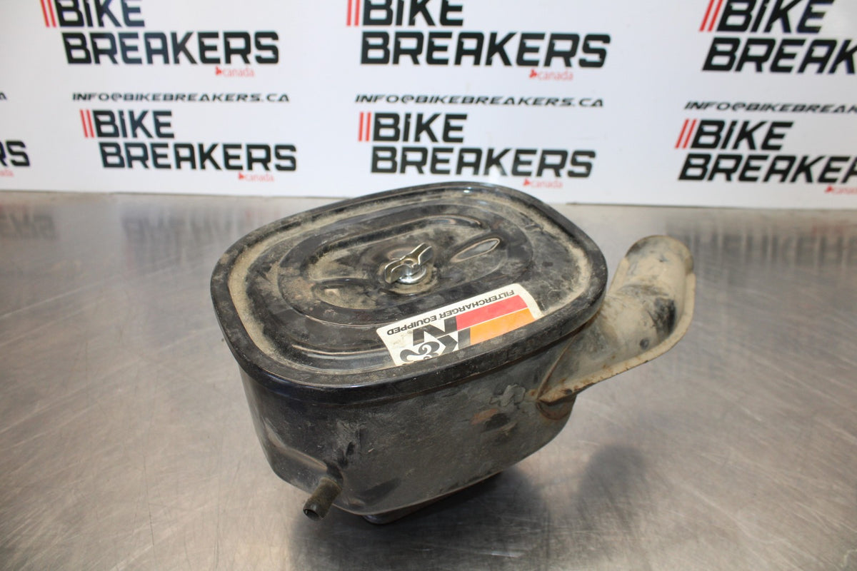76-77 HONDA GOLDWING 1000 AIR CLEANER FILTER BOX / K&N FILTER BB171