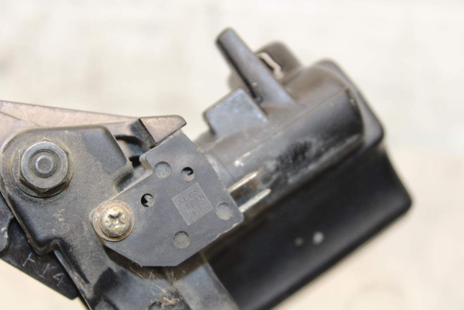 2000 Kawasaki Ninja ZX12R ZX1200A FRONT BRAKE MASTER CYLINDER w/ LEVER BB565