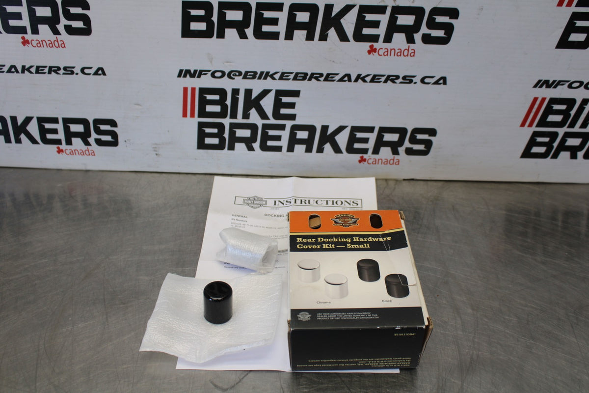 22 HARLEY-DAVIDSON SOFTAIL REAR DOCKING HARDWARE COVER KIT BB859