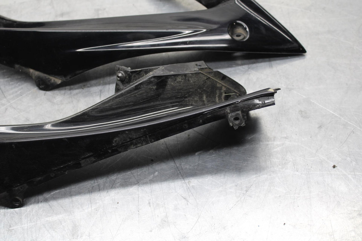 08-16 YAMAHA YZF R6 MID UPPER SIDE FAIRING COWL BB465