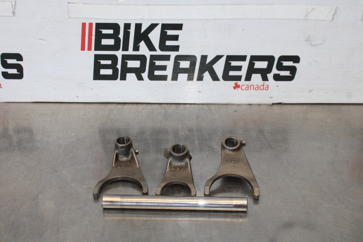 06-07 HONDA INTERCEPTOR 800 VFR800 ENGINE TRANSMISSION GEAR SHIFT FORKS BB917