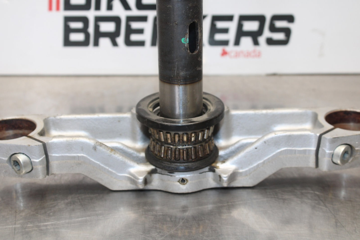 03-08 KAWASAKI VULCAN 1600 FRONT FORKS CLAMP LOWER TRIPLE TREE STEM BB196