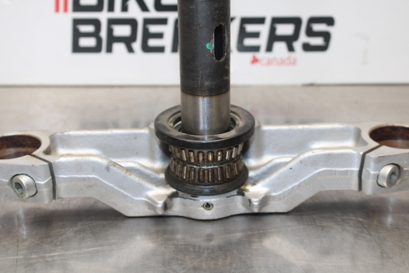 03-08 KAWASAKI VULCAN 1600 FRONT FORKS CLAMP LOWER TRIPLE TREE STEM BB196