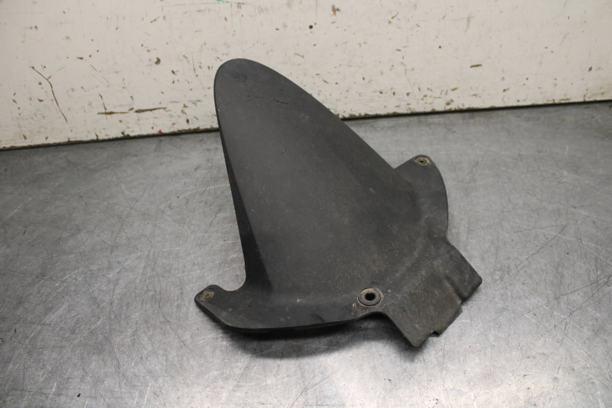 05-06 HONDA CBR600RR REAR BACK WHEEL TIRE HUGGER FENDER BB727
