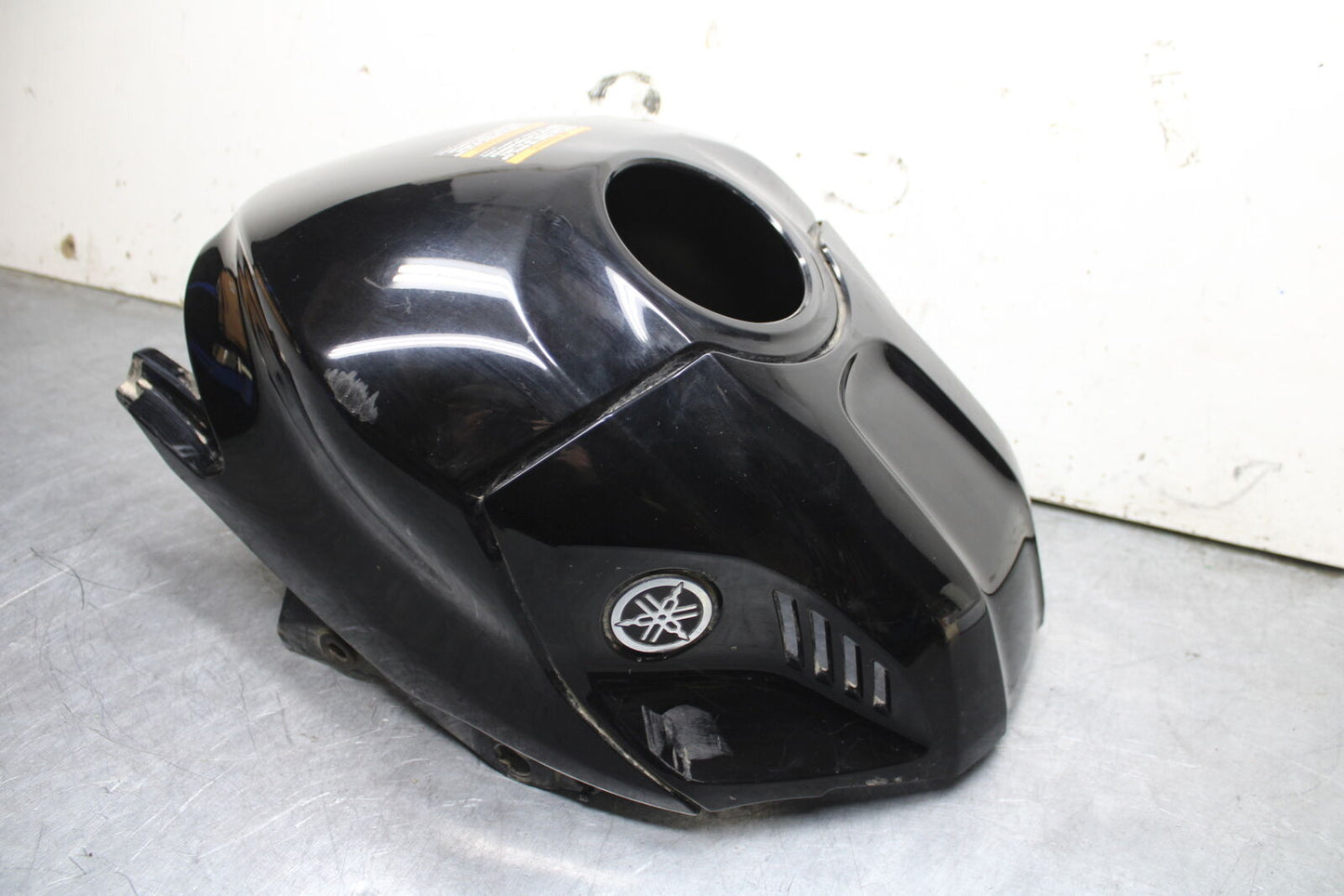 19-24 YAMAHA R3 GAS TANK FUEL CELL COVER FAIRING COWL BB736