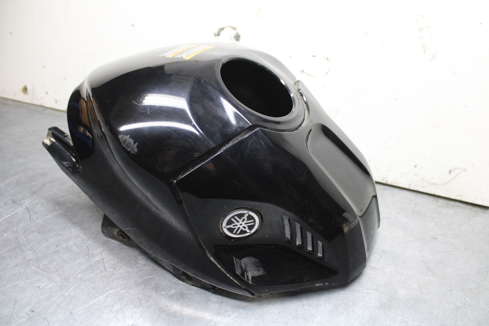 19-24 YAMAHA R3 GAS TANK FUEL CELL COVER FAIRING COWL BB736