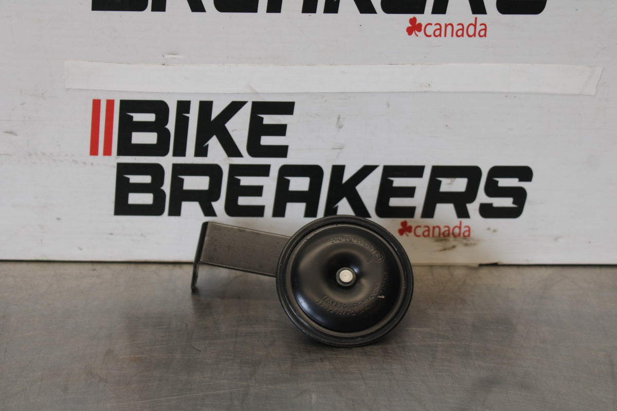11-26 SUZUKI GSXR750 HORN SIGNAL BB882