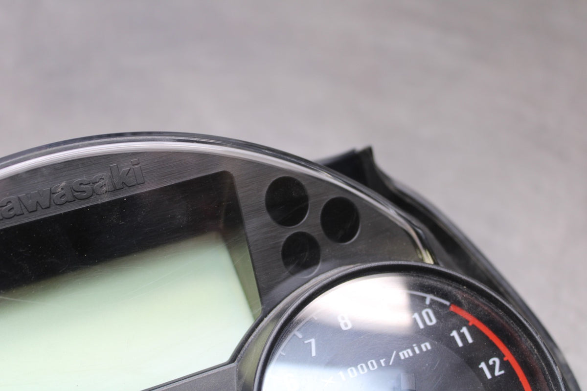 09 KAWASAKI CONCOURS 14 ZG1400B SPEEDO GAUGES DISPLAY CLUSTER SPEEDOMETER BB875