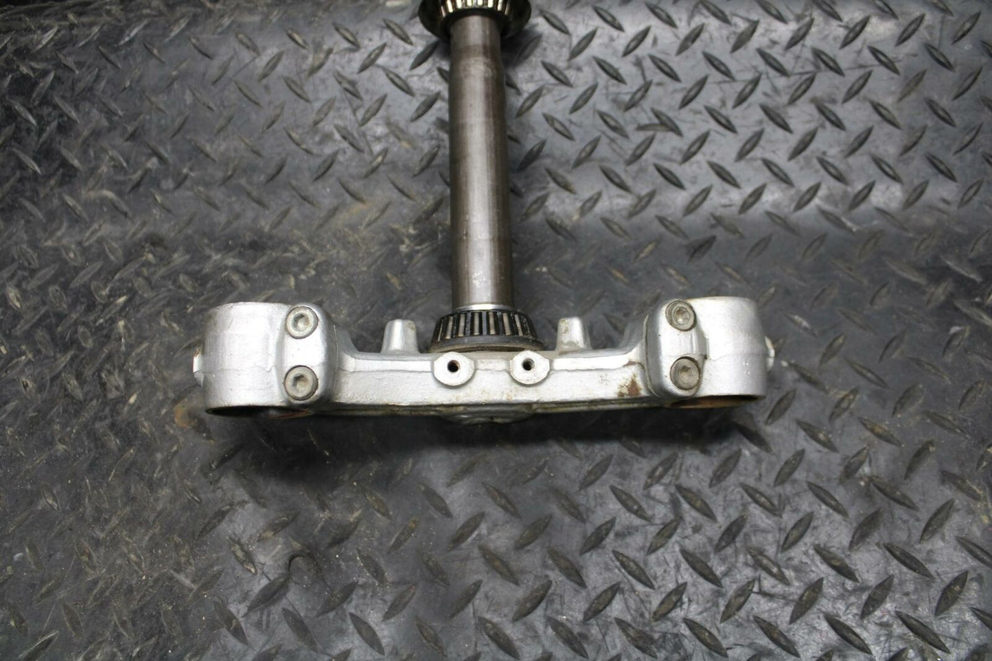 84-85 YAMAHA VIRAGO 1000 FRONT FORKS CLAMP LOWER TRIPLE TREE STEM BB173