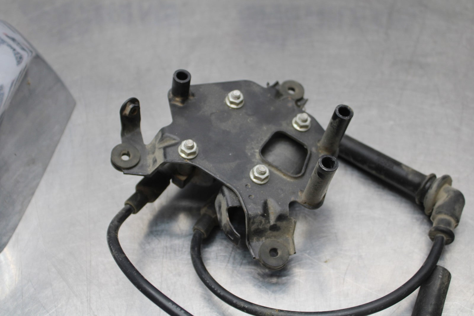 08 KAWASAKI VULCAN 900 IGNITION COILS & COVER BB184