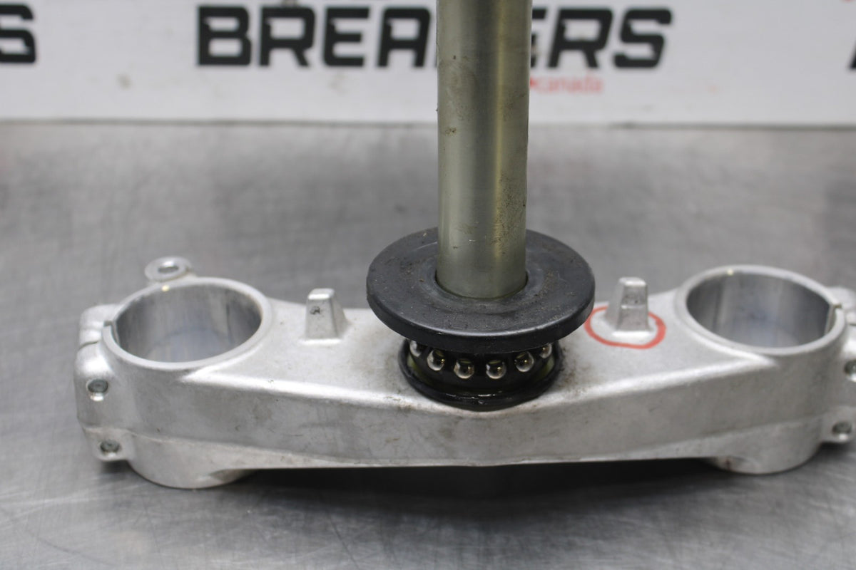 20-25 SUZUKI GSXR750 FRONT FORKS CLAMP LOWER TRIPLE TREE STEM BB810