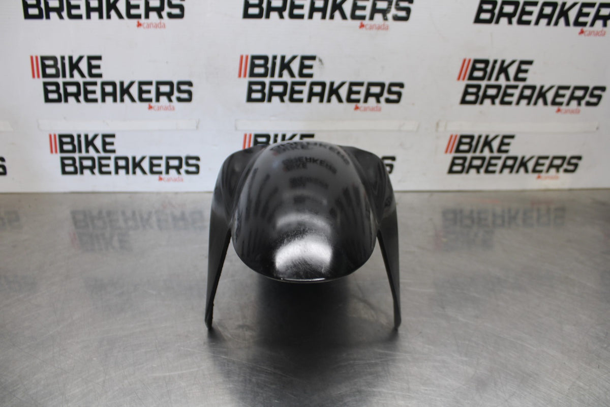 05-08 TRIUMPH SPEED TRIPLE 1050 FRONT WHEEL FENDER COWL FAIRING BB933