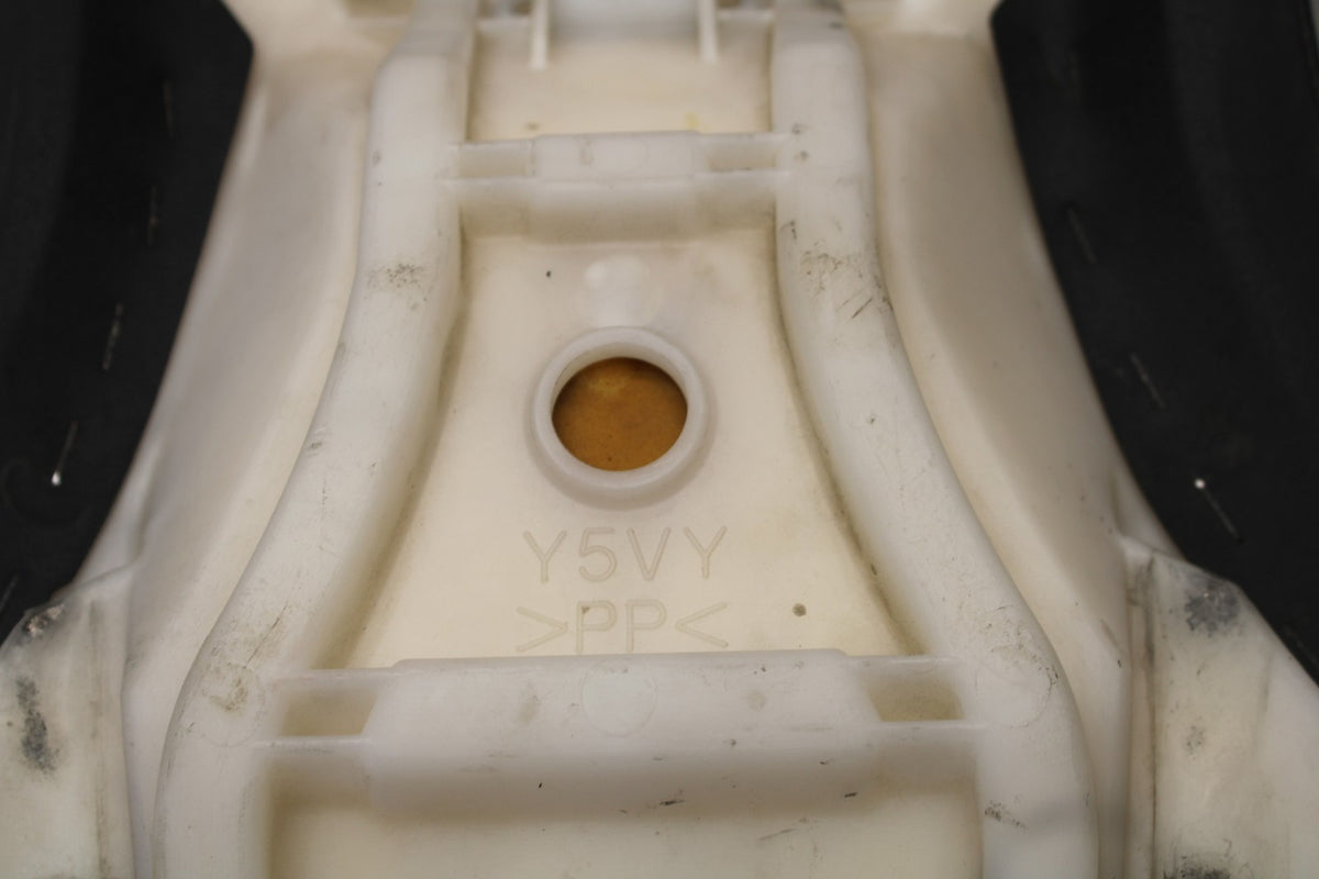 04-05 YAMAHA YZF R1 FRONT DRIVERS SEAT PAD SADDLE PILLION BB173