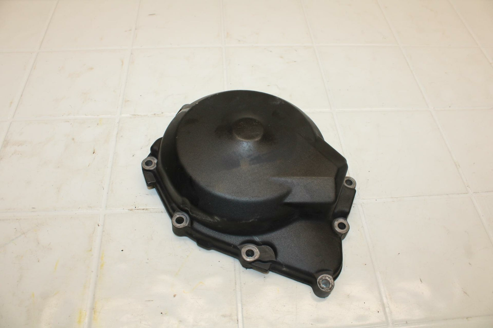 08-16 YAMAHA YZF R6 STATOR MAGNETO ALTERNATOR GENERATOR COVER BB406