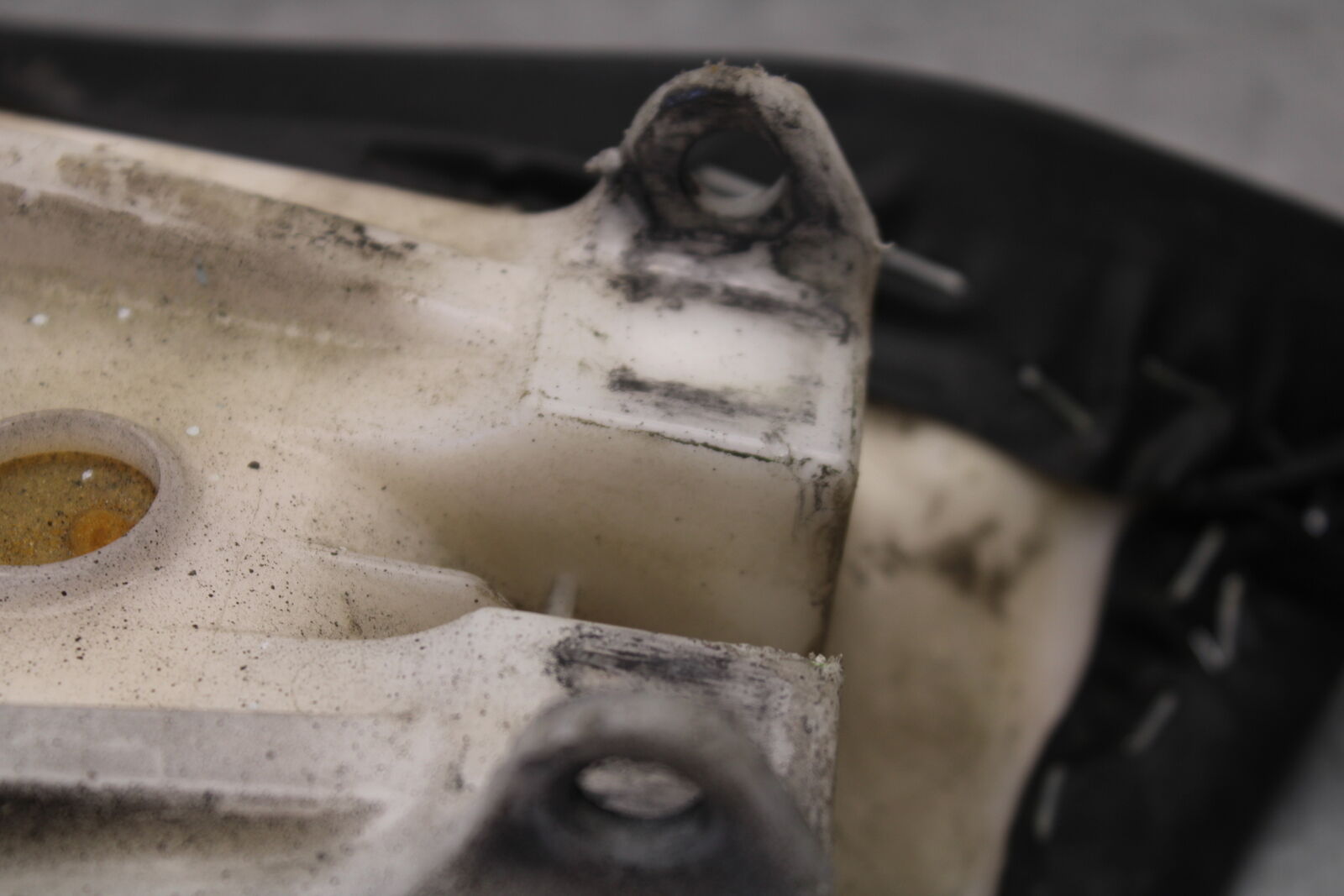 09-12 KAWASAKI NINJA ZX6R ZX600R FRONT DRIVERS SEAT PAD SADDLE PILLION BB656