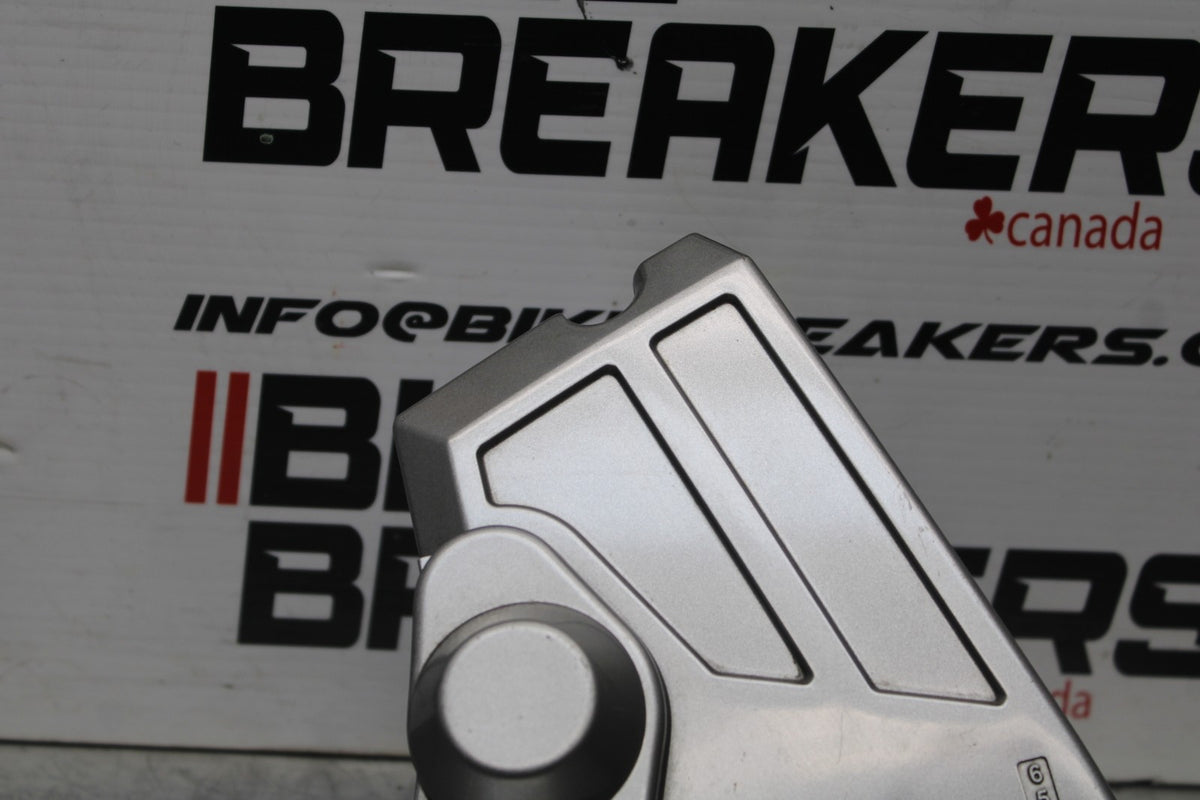 08 SUZUKI SV650 ENGINE SPROCKET COVER BB846