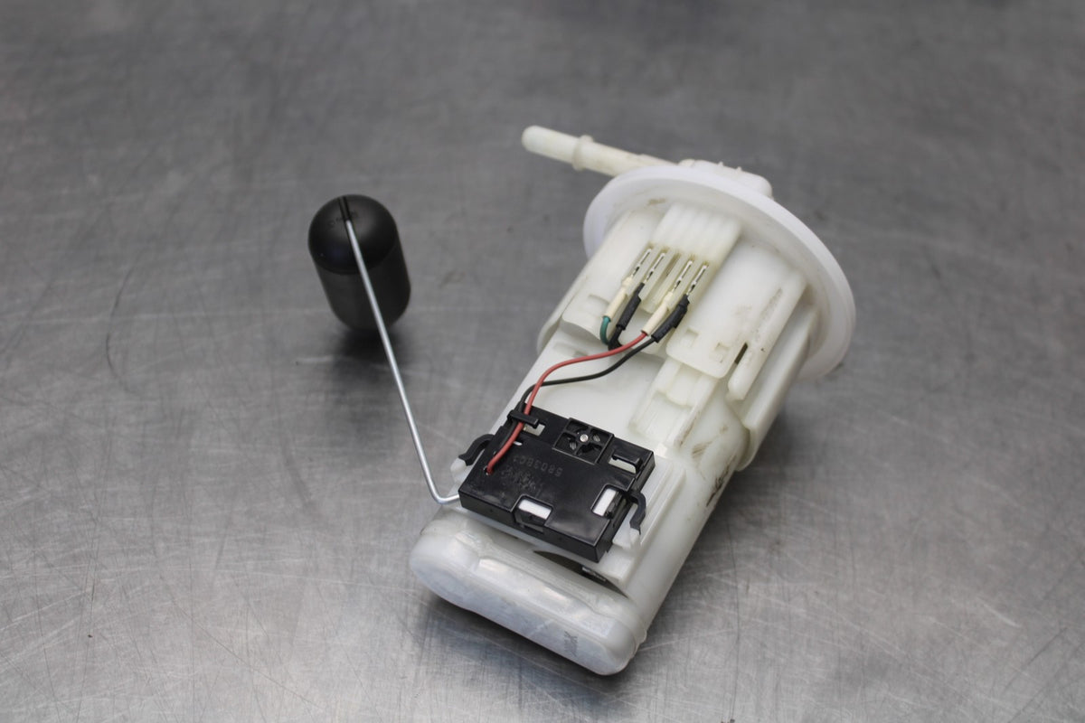 15-17 YAMAHA FJ09 FUEL PUMP GAS PETROL SENDER UNIT BB906