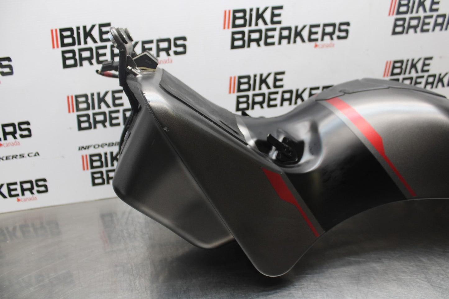 23-24 KAWASAKI NINJA ZX14R NEW!! GAS TANK FUEL CELL PETROL RESERVOIR BB764