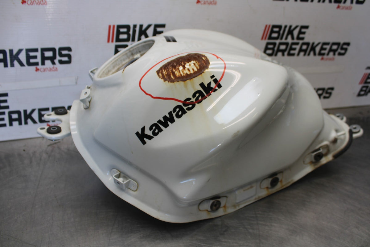 23 KAWASAKI NINJA 650 EX650 GAS TANK FUEL CELL PETROL RESERVOIR BB920