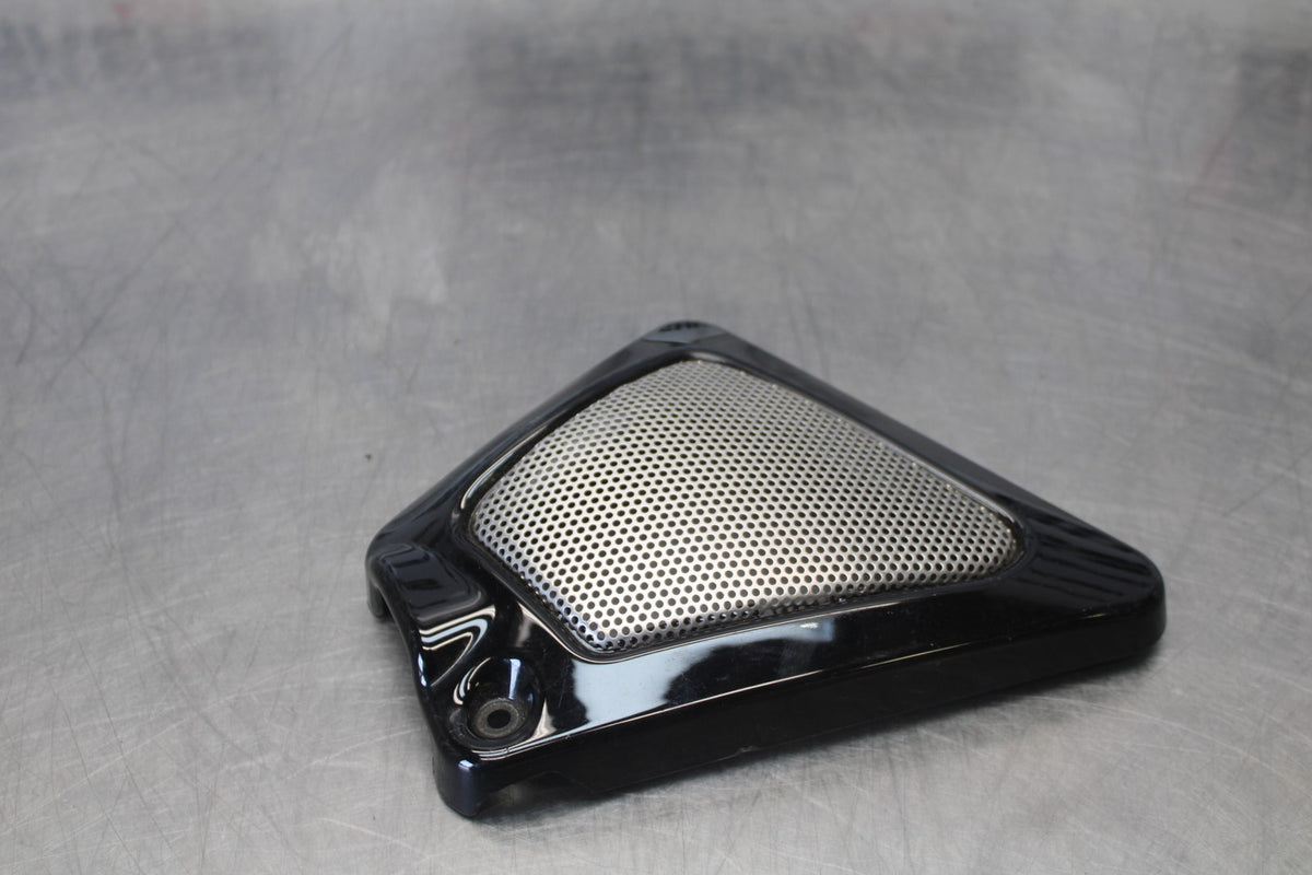 09-17 HARLEY-DAVIDSON V-ROD RIGHT FRAME COVER COWL BB886