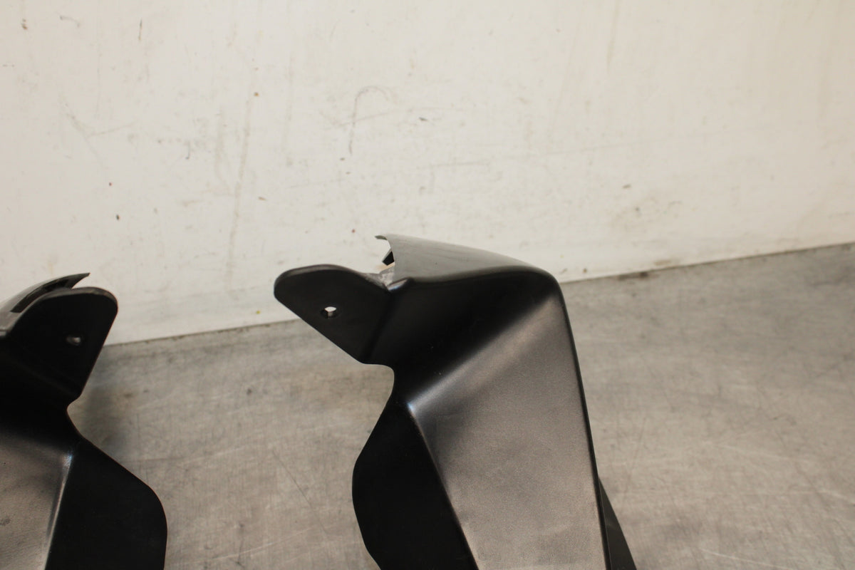 09 SUZUKI GSXR600 RIGHT LEFT FRONT DUCT COVERS PANELS COWLS BB759