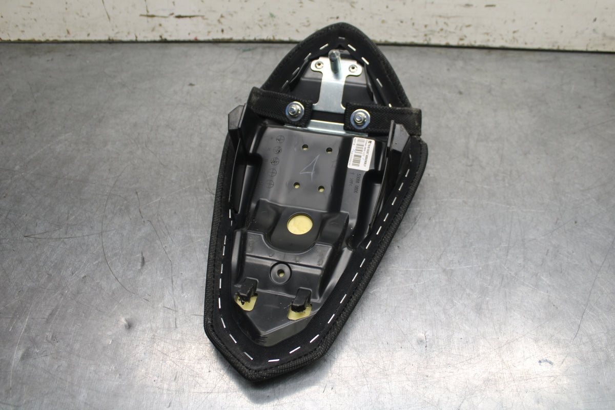 18-23 KAWASAKI NINJA 400 EX400 ABS REAR BACK PASSENGER SEAT PAD SADDLE  BB747