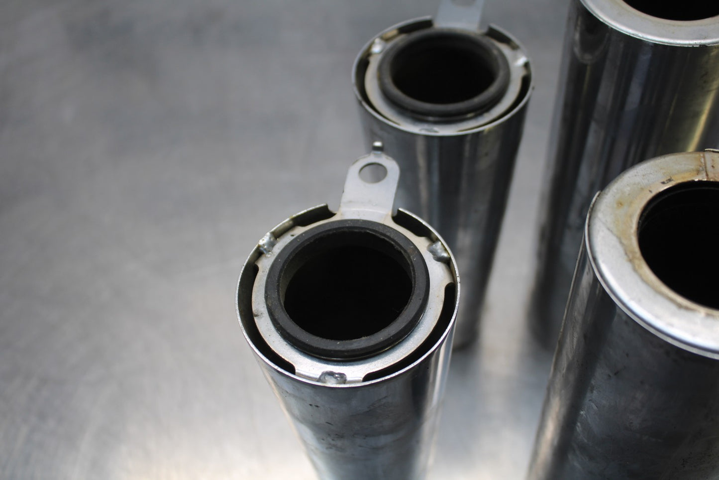 03-08 KAWASAKI VULCAN 1600 FRONT FORK COVER TOP GUARD SHIELD COWL BB196