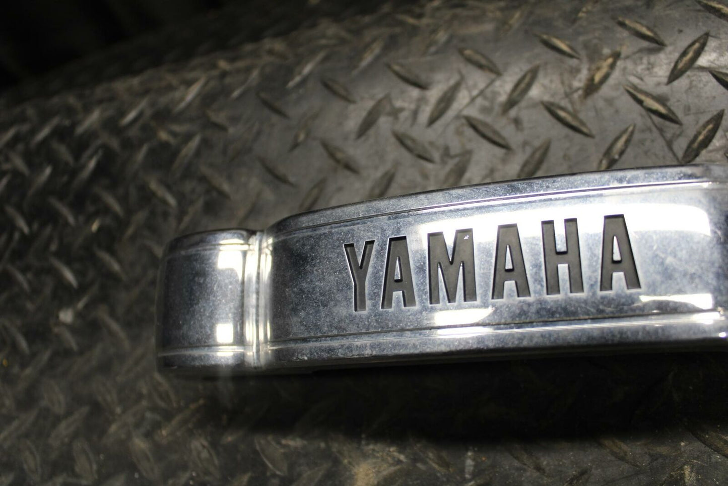84-85 YAMAHA VIRAGO 1000 FRONT FORKS CLAMP LOWER TRIPLE TREE COVER BB173