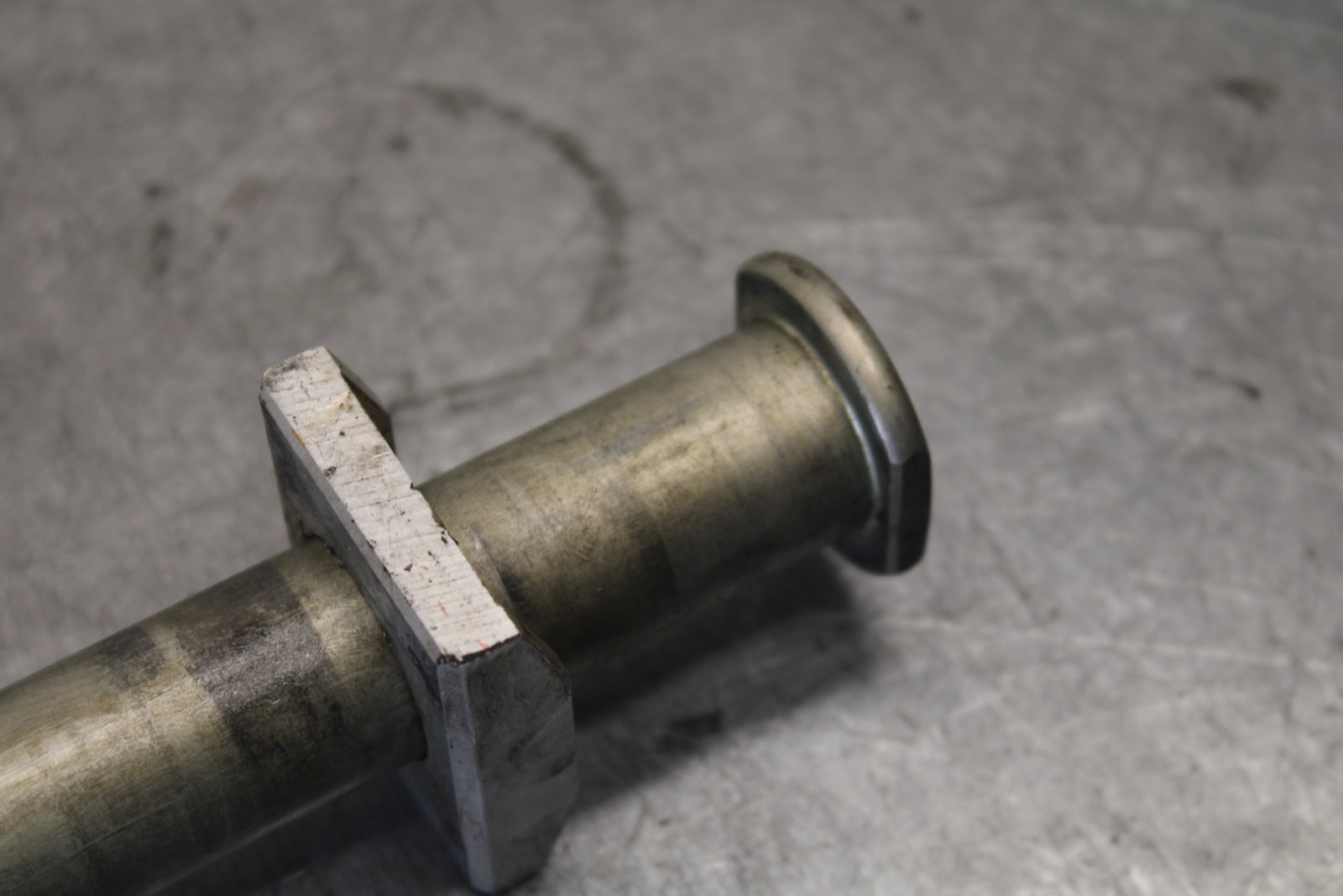 13-18 KAWASAKI NINJA ZX6R REAR AXLE BACK WHEEL RIM PIVOT BOLT AXEL BB682