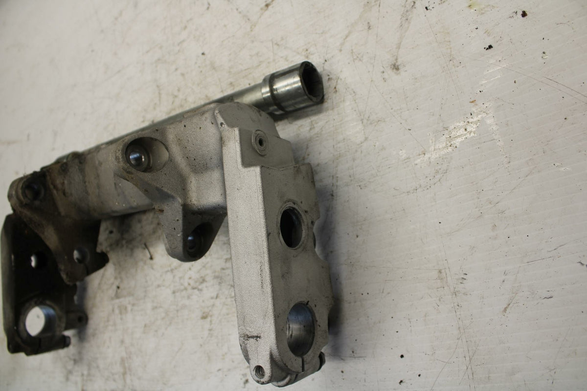 00-01 HONDA CBR929RR REAR SWINGARM SHOCK LINKAGE LINK BB265