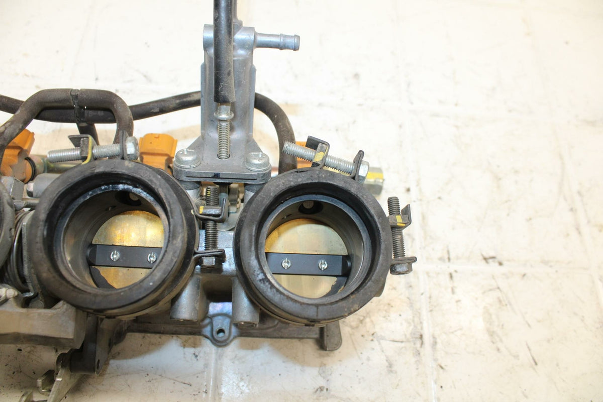 05-06 HONDA CBR600RR MAIN FUEL INJECTORS / THROTTLE BODIES BB399