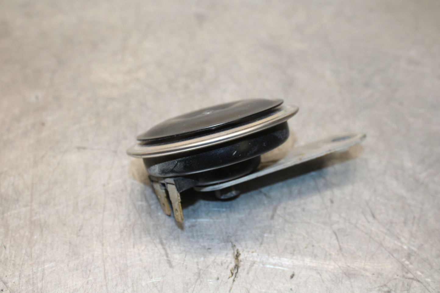 17-24 YAMAHA BOLT XVS950 HORN SIGNAL BB729