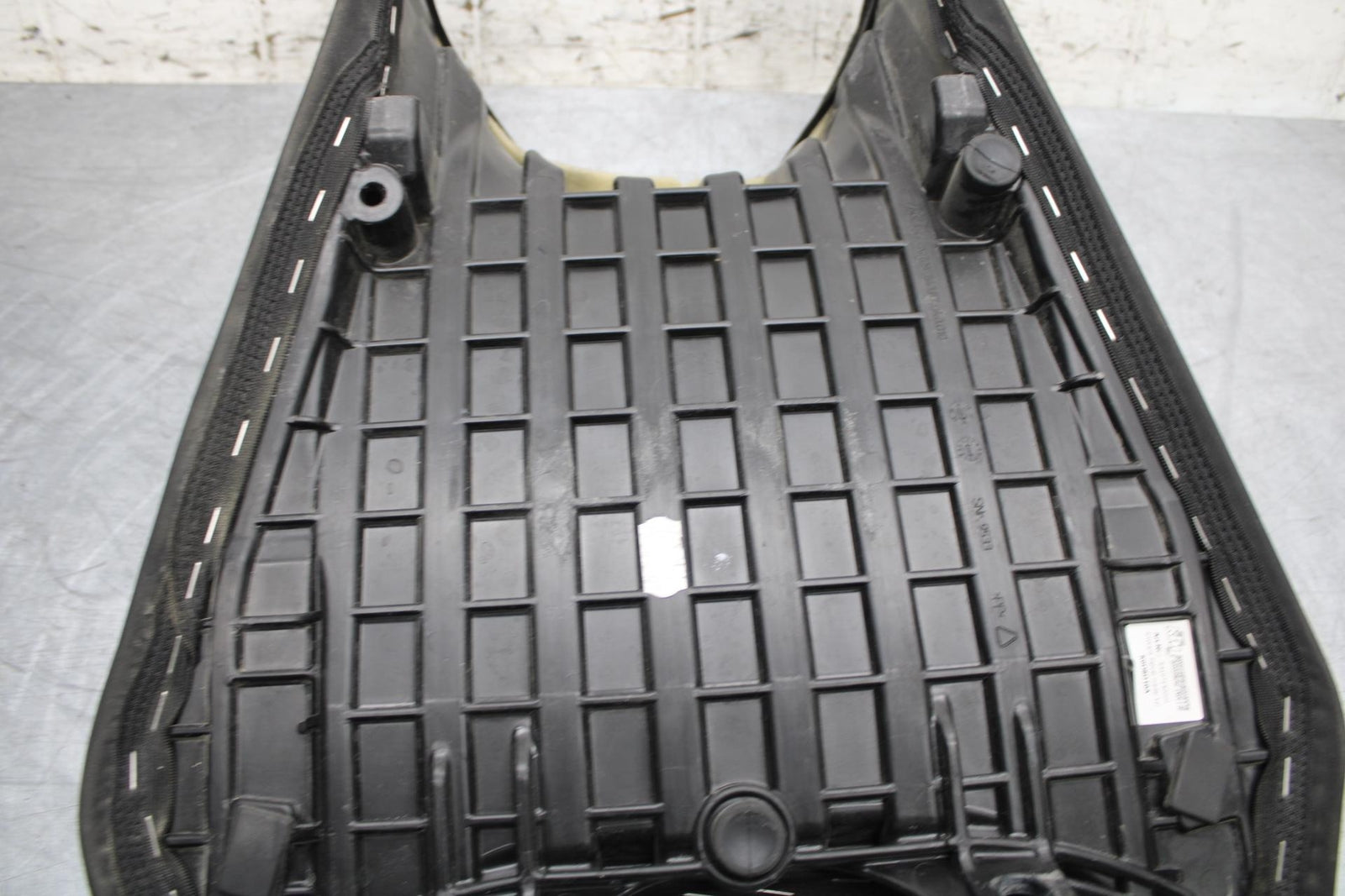 19-20 KTM 790 DUKE 790 FRONT DRIVERS SEAT PAD SADDLE PILLION BB570