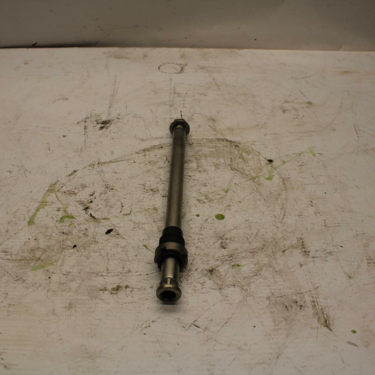 06 HONDA SHADOW 750 VT750C REAR BACK SWINGARM BOLT SUSPENSION PIVOT AXLE BB352