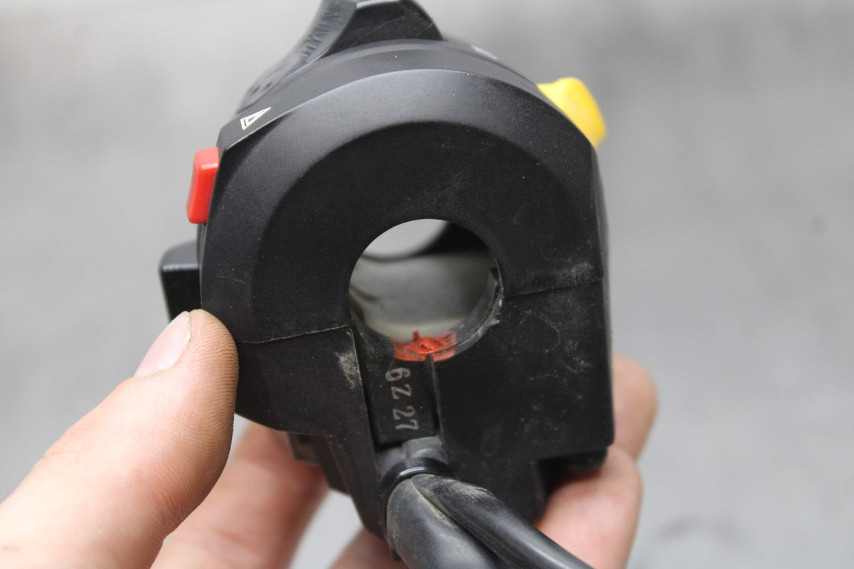 07 SUZUKI GSXR1000 LEFT CLIP ON HANDLE HORN SIGNALS SWITCH SWITCHES BB770