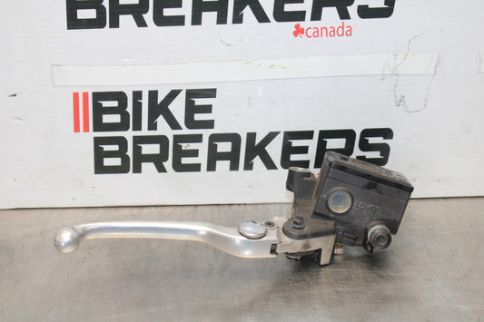 15-17 YAMAHA FJ09 FRONT BRAKE MASTER CYLINDER w/ LEVER BB906