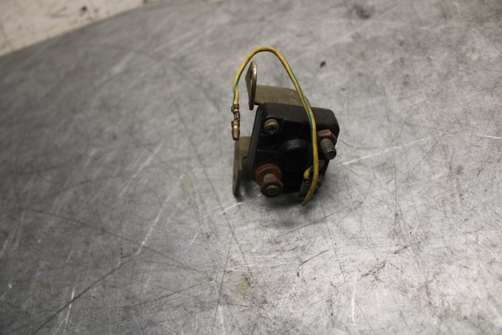 1982 Suzuki GS450L ENGINE STARTER RELAY STARTING MOTOR SWITCH 31800-37021 BB52
