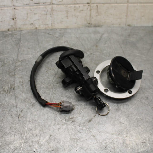 2017 Suzuki GSXR600 IGNITION LOCK W KEY GAS CAP BB527