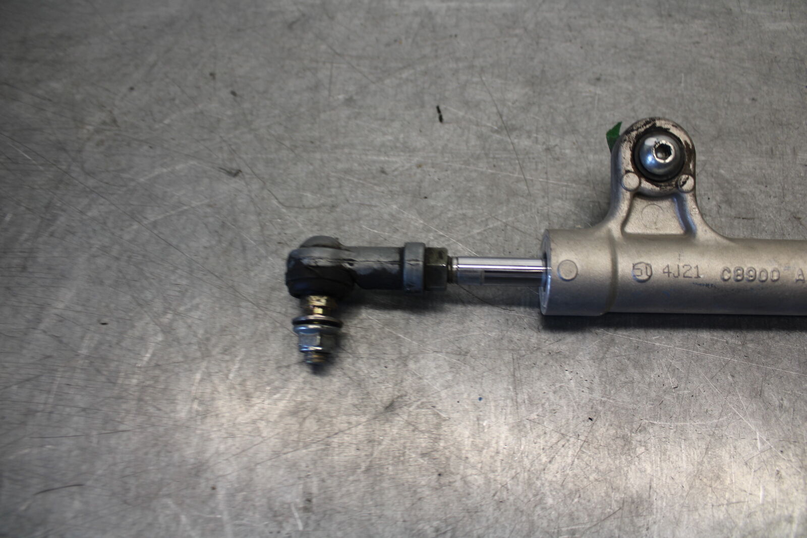 04 SUZUKI GSXR600 STEERING DAMPER STABILIZER 51750-40F50 BB676