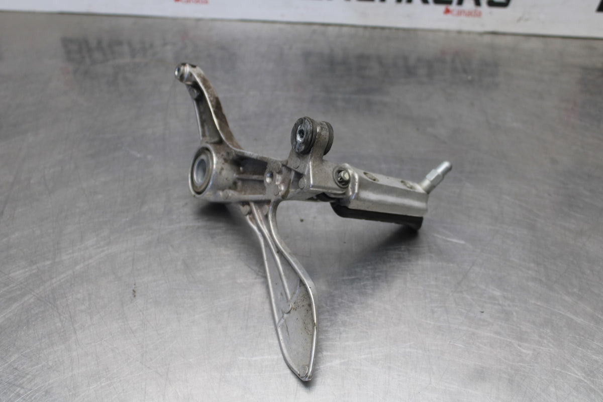 98-05 HONDA SUPER HAWK 1000 VTR1000F LEFT REARSET REAR SET DRIVER FOOT PEG BB924