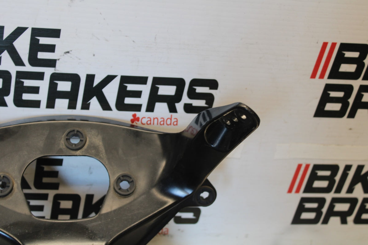 03-04 YAMAHA YZF R6 UPPER FAIRING MIRROR GAUGES STAY BRACKET BB890
