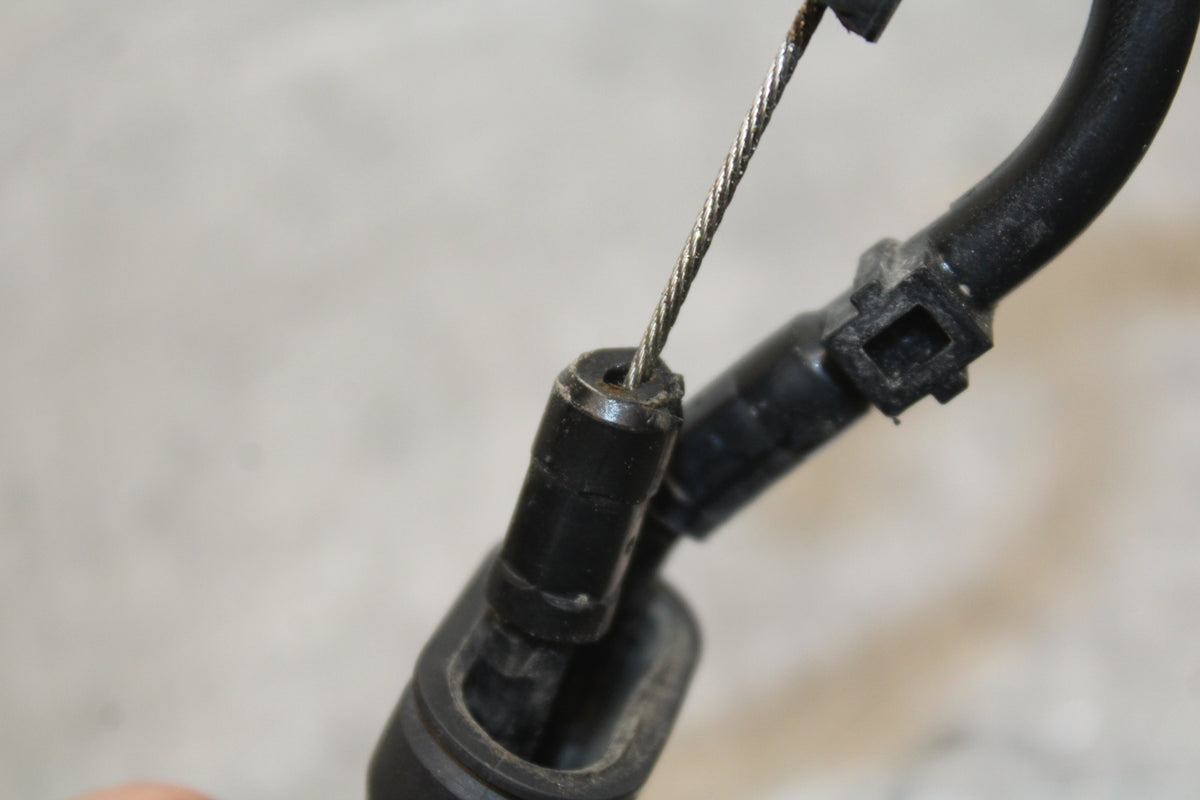 07-08 YAMAHA YZF R1 THROTTLE CABLES LINES BB675