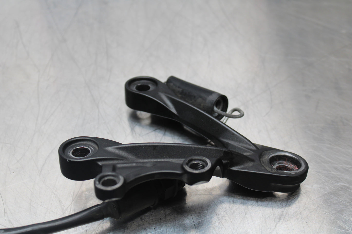 13-17 KAWASAKI NINJA ZX6R ZX636 ABS RIGHT REARSET REAR SET DRIVER FOOT PEG BB143