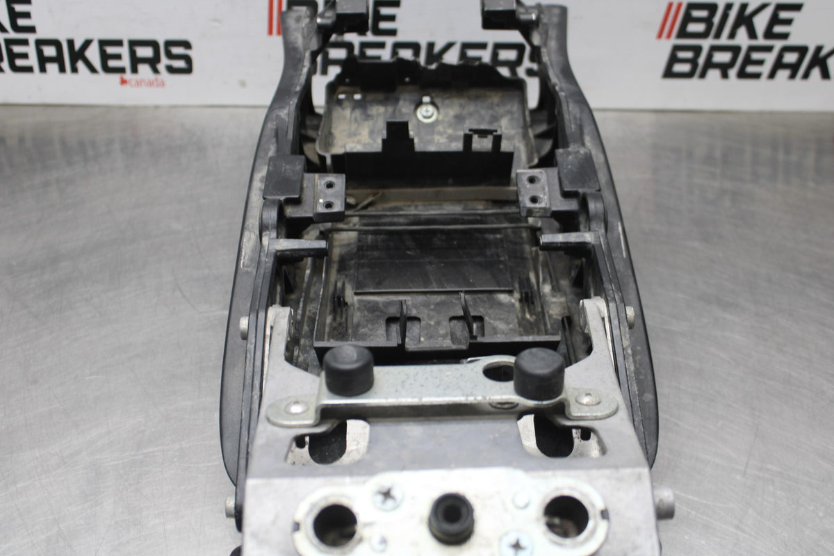 06-07 SUZUKI GSXR750 REAR SUBFRAME BACK SUB FRAME BB811