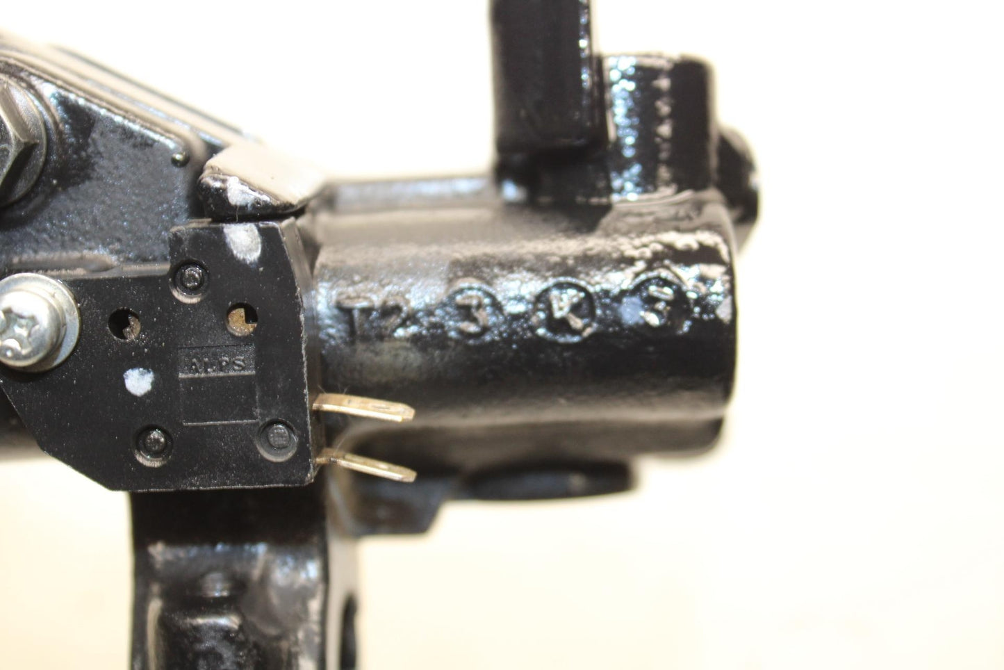 2015 Kawasaki Ninja 300 EX300 FRONT BRAKE MASTER CYLINDER w/ LEVER BB61